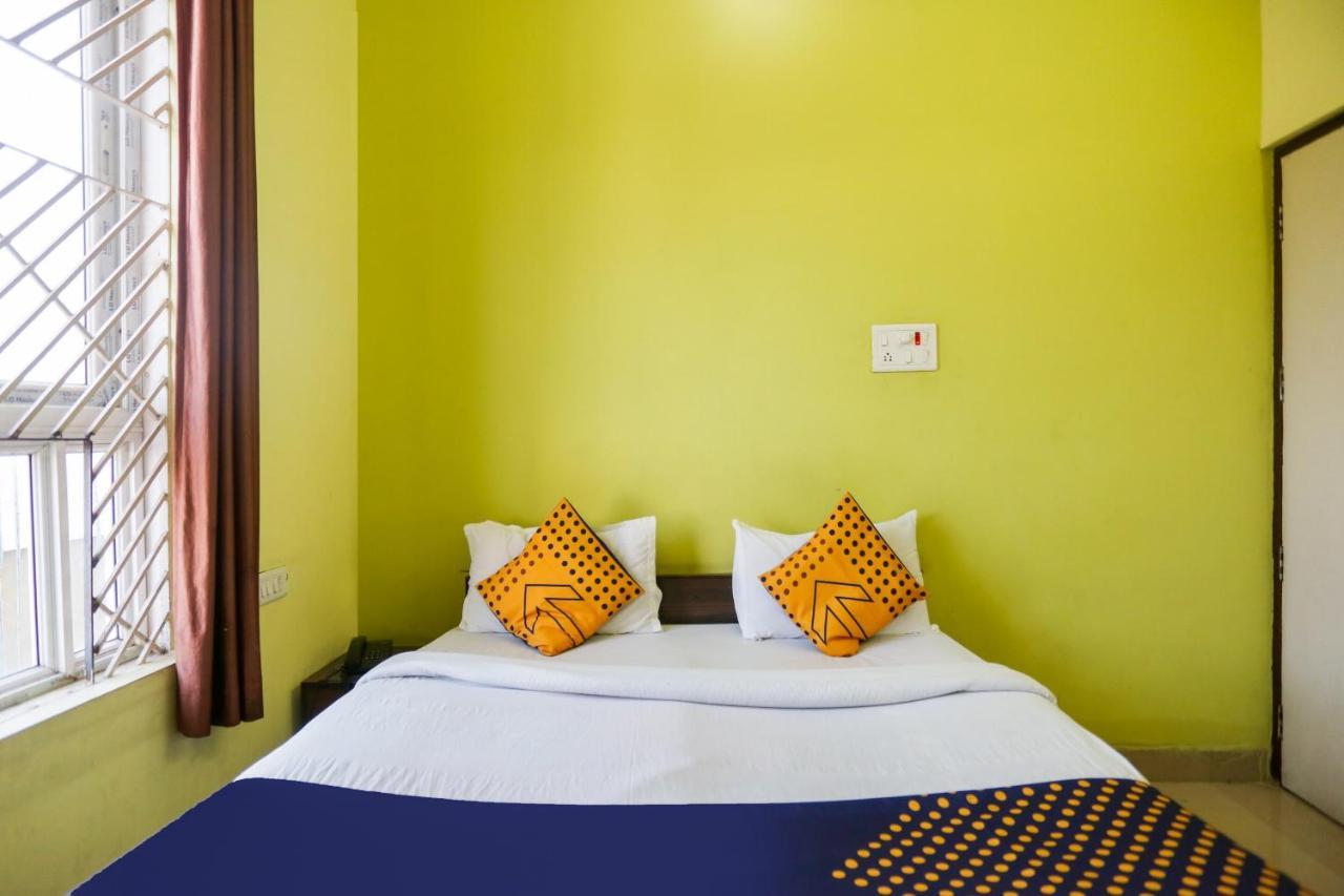 Spot On 72060 Hotel Kaushik Kakarmatha Exterior photo